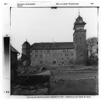 16-f-2_987_3.jpg