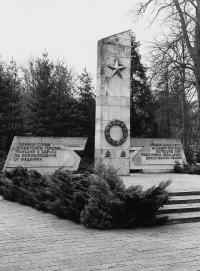 BAR-Ebersw-FreiStr-Waldfried-SowjEhr-1_1996.jpg