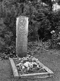 BRB-Einstein-AltstaedtFried-Redlich-Topo2-1995.jpg