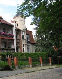 MOL-BadFreienwalde-AHeeseStr10-Villa-IS-2011.jpg