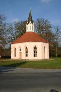OHV-DannenwSchlosskirche.jpg