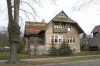 OHV-Liebenwlde-Bhfstr8-Villa-USchw-2009.jpg