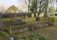 OPR-Stendenitz-Friedhof-GrabGentz-MM-2021.jpg