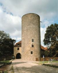 PM-Rabenstein-Bergfried-Ruedenburg-2006.jpg