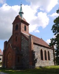 PR-Boddin-Dorfkirche-vonSW-MM-2020.jpg