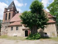 SPN-GrossKoelzig-Dorfplatz9a-Kirche-AS-2019.jpg