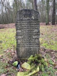 TF-Kerzendorf-Gedenkstein-SW-2022.jpg