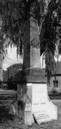 TF-Oehna-Kriegerdenkmal-1999.jpg