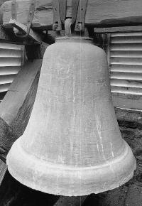 TF-Schönef-DorKi-Glocke_1999.jpg