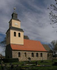 UM-Frauenhagen-Kirche1-2013.jpg